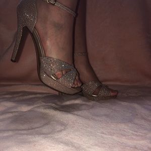 Champagne sparkly heels